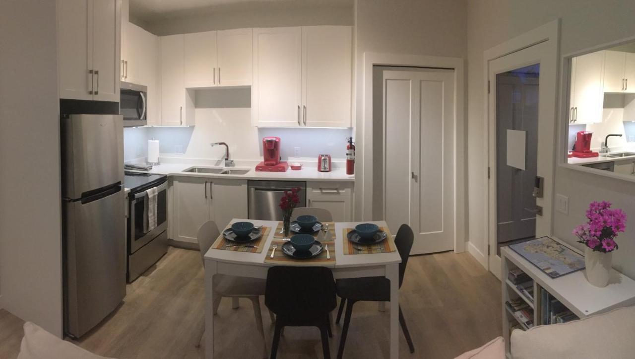 Mollys Cottage-The Suite On Vancouver Island Near Yyj Airport And The Wa And Bc Ferries North Saanich Dış mekan fotoğraf