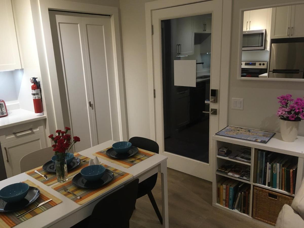Mollys Cottage-The Suite On Vancouver Island Near Yyj Airport And The Wa And Bc Ferries North Saanich Dış mekan fotoğraf